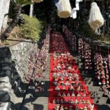 【伊豆稲取】日本一の雛壇はこうやって飾る！圧巻の素盞鳴神社の雛壇飾り/稲取文化公園 雛の館 2024